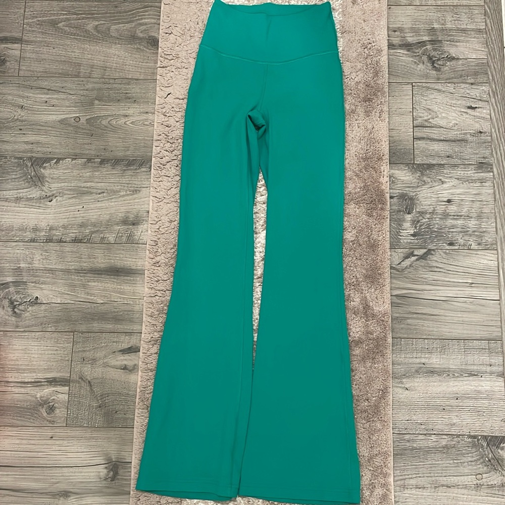 Lululemon Groove Nulu Super High Rise Flared Pant Kelly Green 4